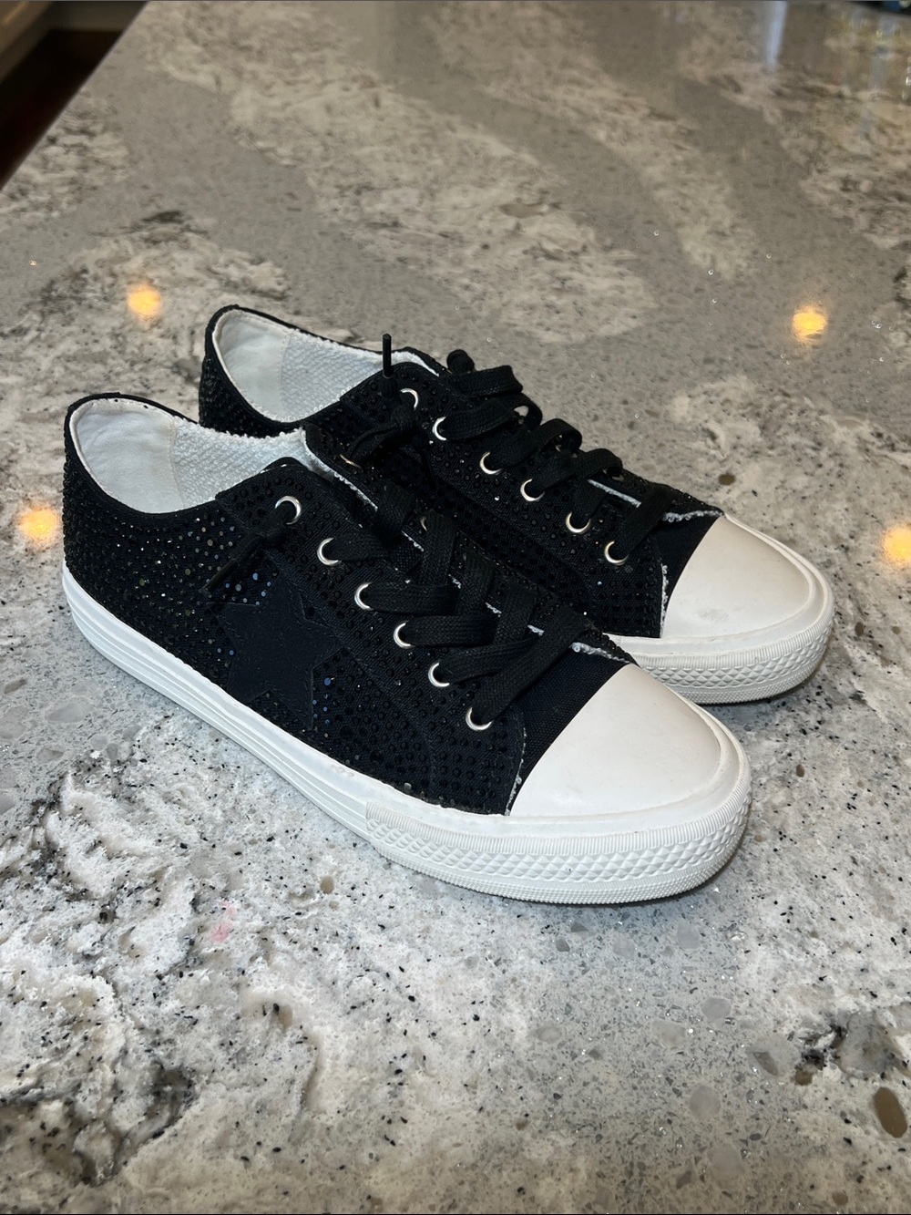 NEW Vintage Havana Starburst Black Rhinestone Star Sneakers Size 8